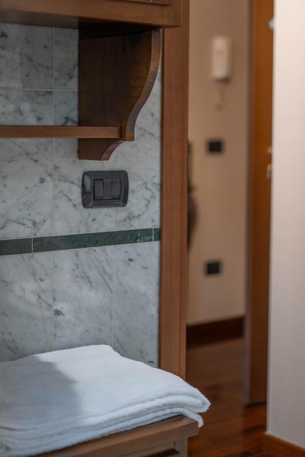 Napule...E Apartments Peschiera del Garda Kültér fotó